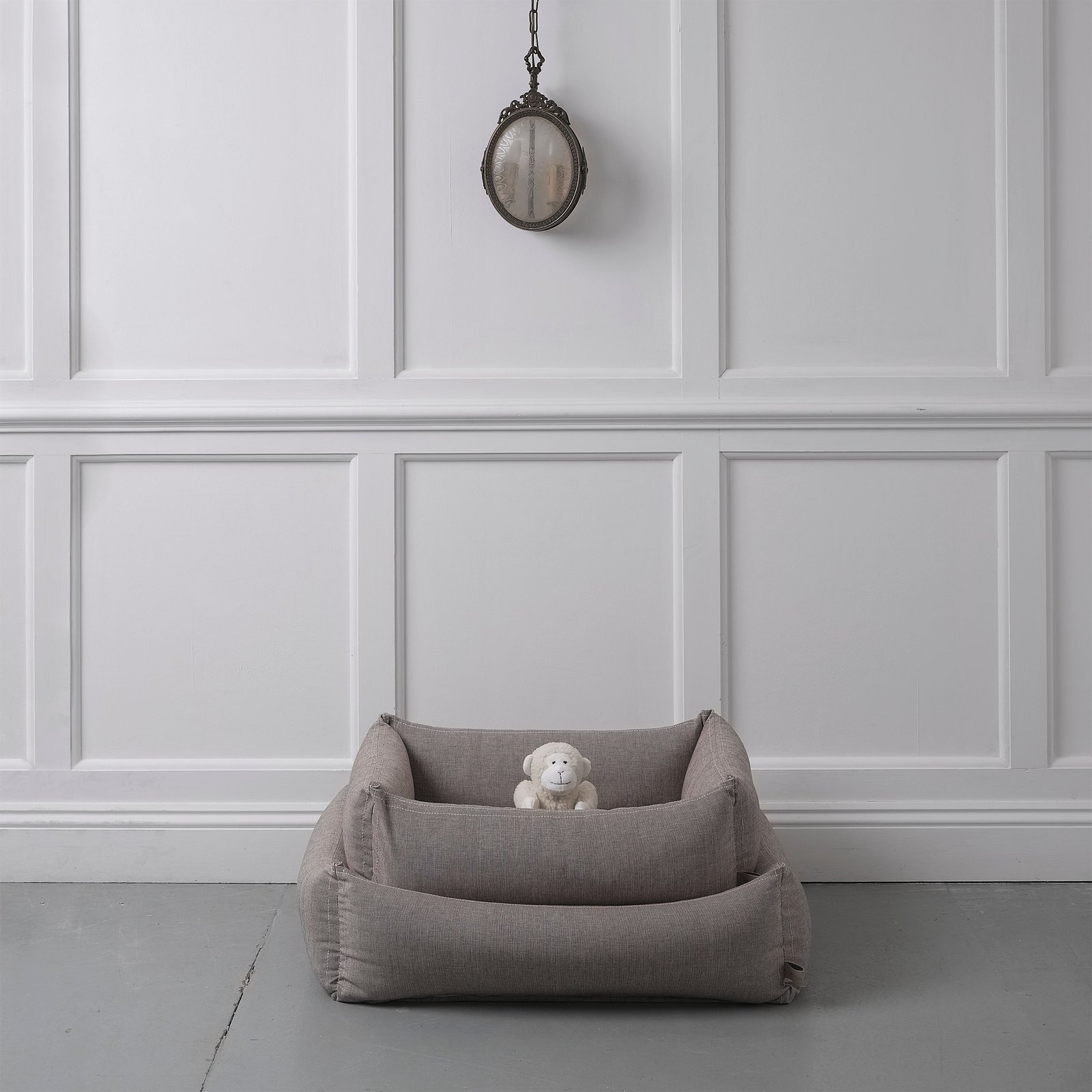 Classic Dog Bed - Image 3